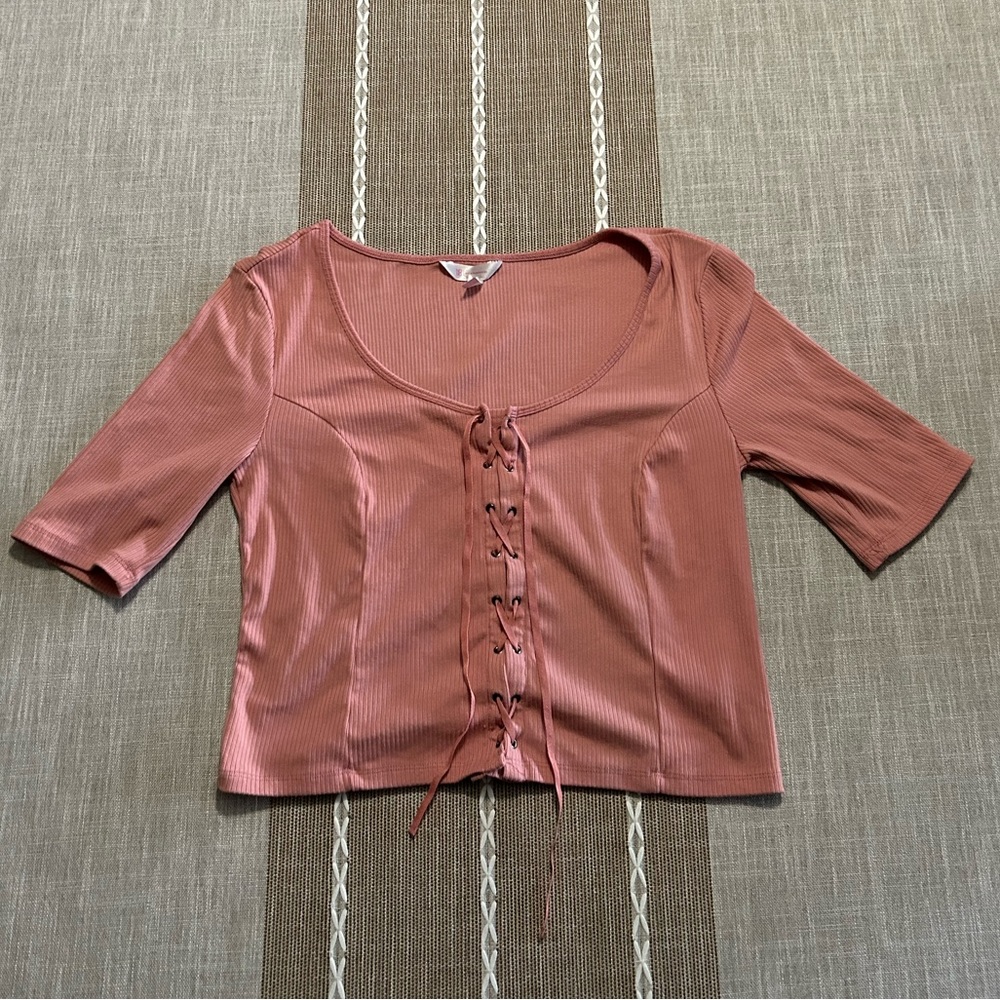 COPY - A pink short sleeve top
